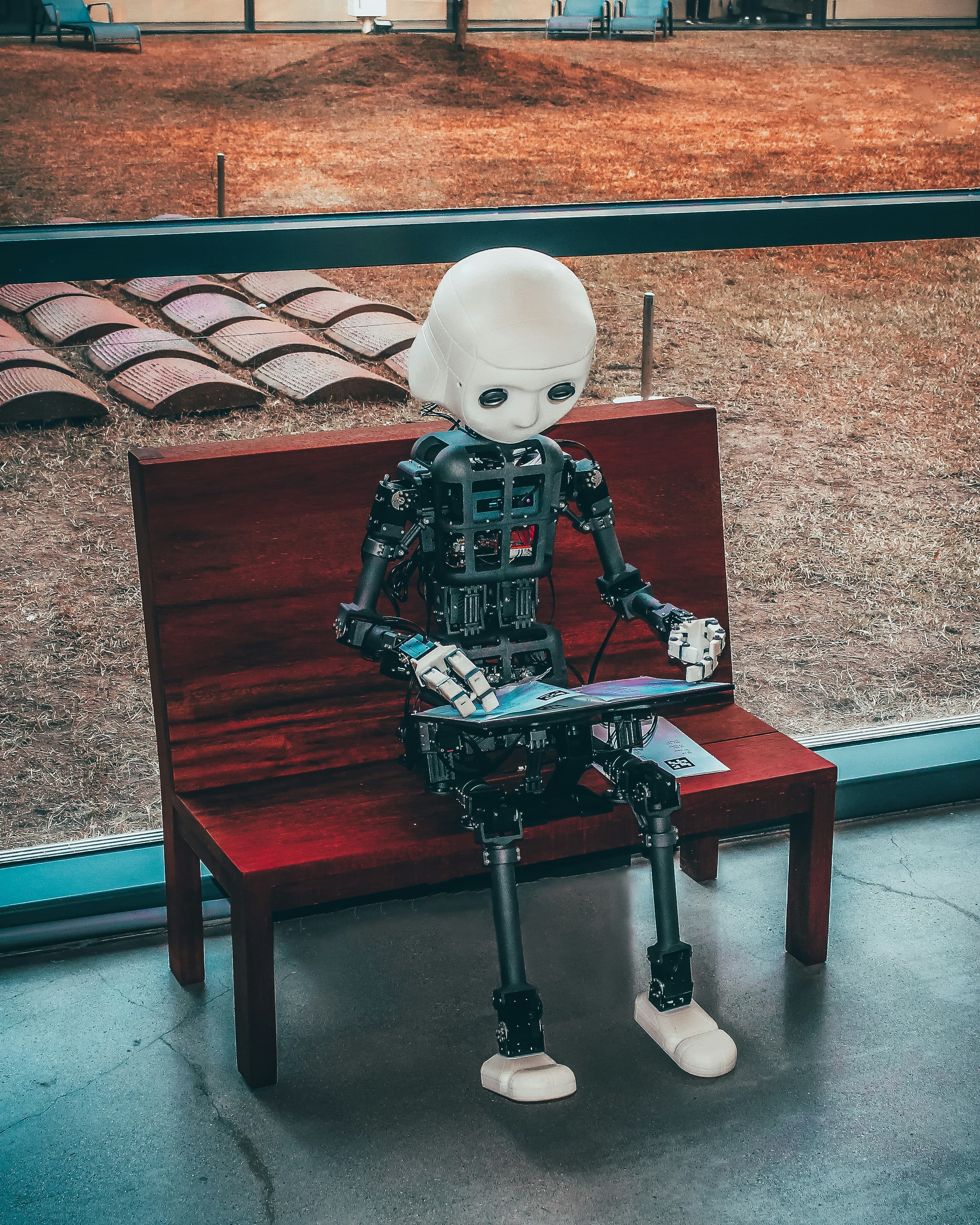 The 'Human-Only' Era: Why Proof-of-Personhood is the Next Great Tech Battle